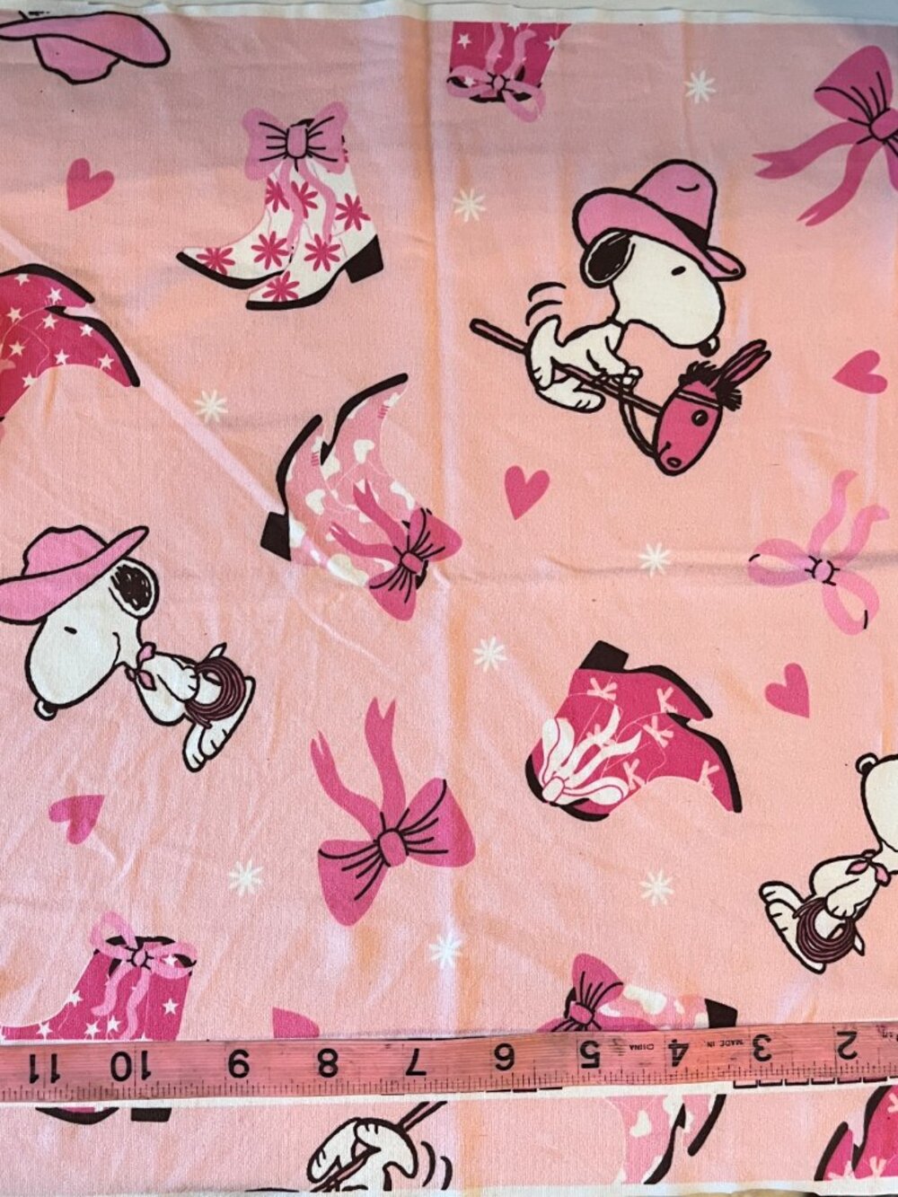 21 piece set - Snoopy Fabric Scraps - bundle 6 - Picture 4 of 4